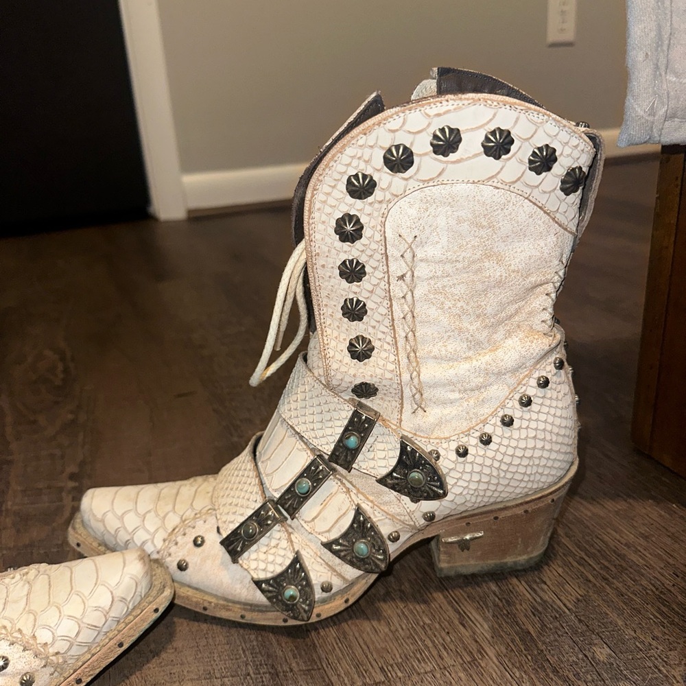 Lane Boots